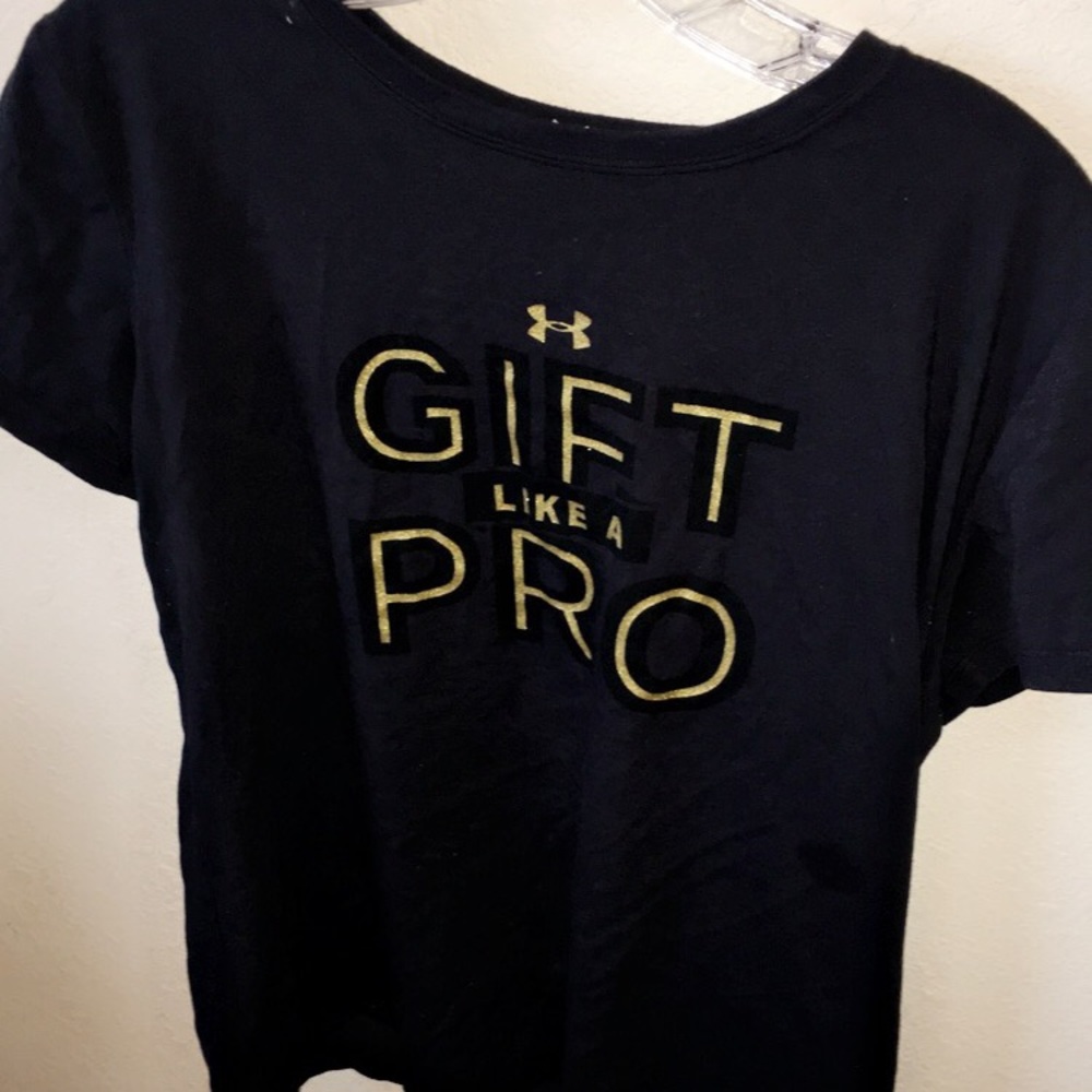 Under Armour T-shirt